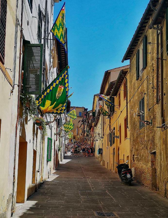 Cozy Apartment In The Heart Of Siena Exterior foto